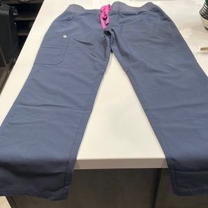 Figs limited edition Night Sky Kade pants MP, worn only twice!